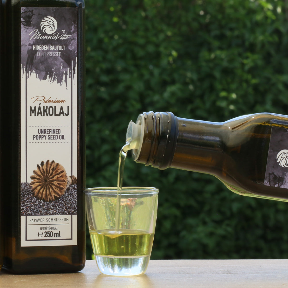 Aceite de semilla de amapola húngaro prensado en frío Mannavita • 250 ml