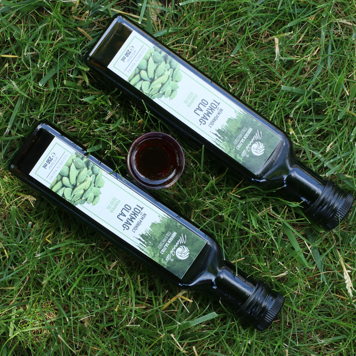 Aceite de semilla de calabaza húngaro prensado en frío Mannavita • 250 ml